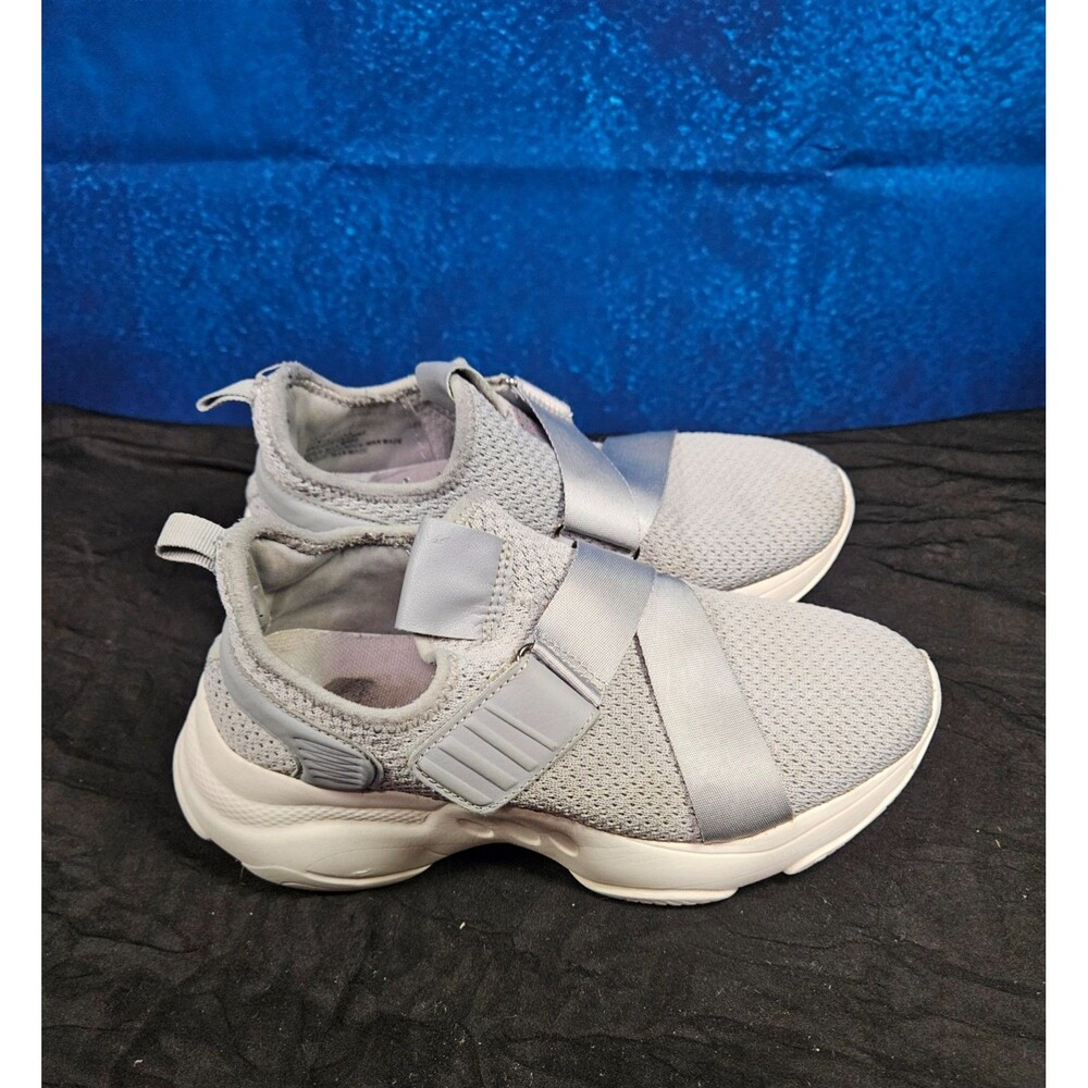 WOMEN'S SAKURA SIZE 6 GREY&WHITE, FOAM SNEAKERS